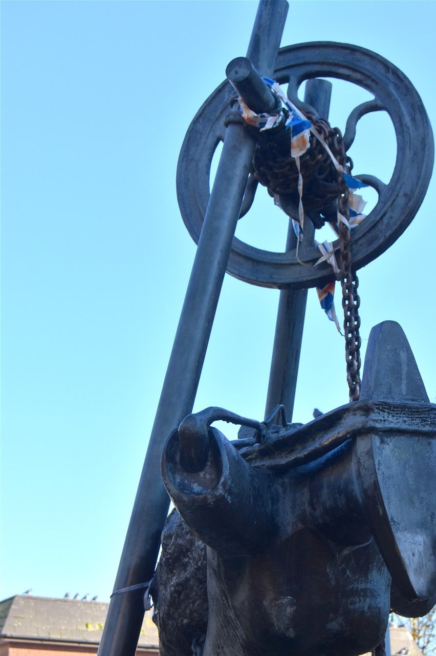 Church st, Womens Work. Sculptor Rose Gerrard. cast by AB Fine Art Foundry