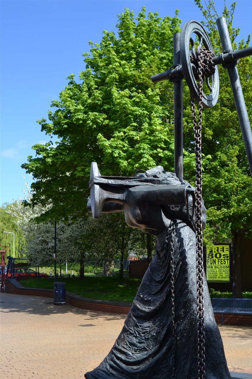 Church st, Womens Work. Sculptor Rose Gerrard. cast by AB Fine Art Foundry