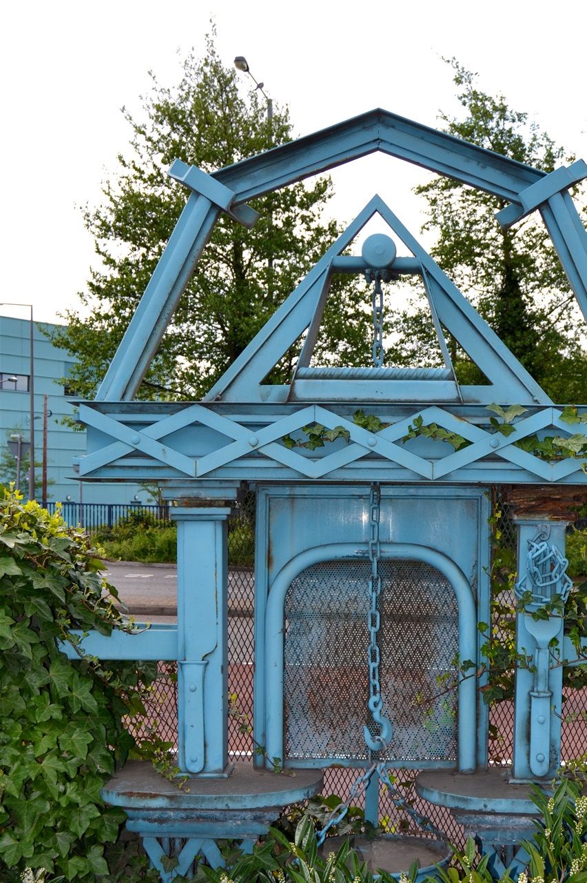 Ornamental Grills designed by Richard Criddle. Bread winner