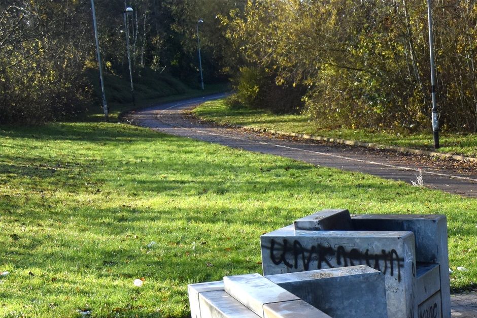 Lunt Walk.  Lunt Walk. Originally in Yew by Johan Dolphin Wilding, then in Oak by Jim Partridge. Now in Concrete to foil the arsonists
