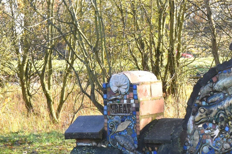 Lunt Path. Newt.designed by local pupils assisted by Phil Hardaker and Helen Sayer
