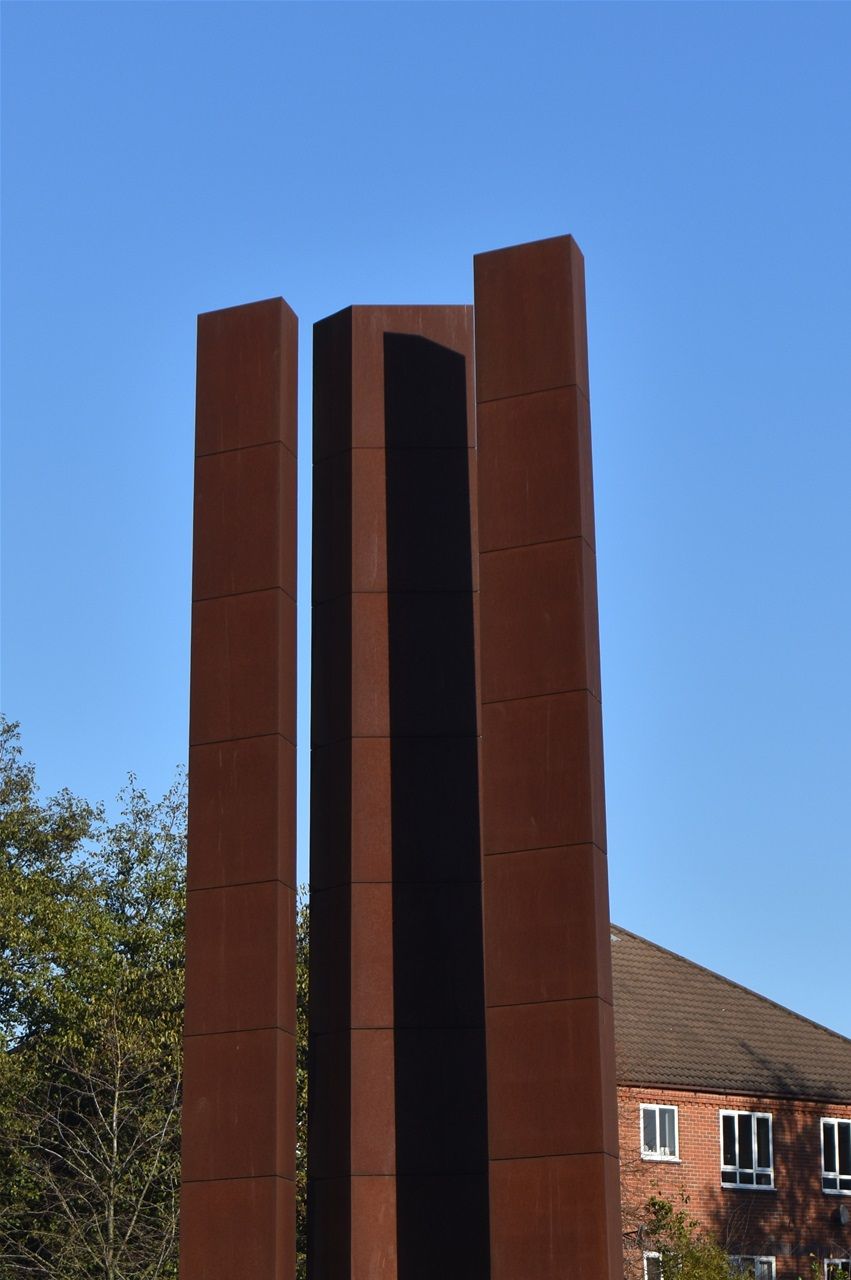 Millfeilds rd roundabout, Untitled. sculptor Miles Davies
